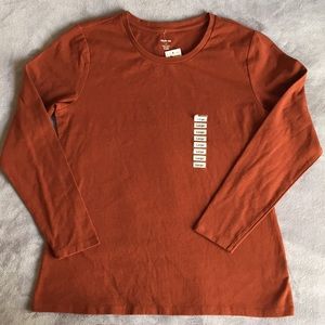 Long sleeve crew neck shirt